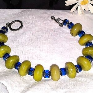 Unique Handmade Bracelet Green stone Euro beads blue Crystal spacer beads NEW